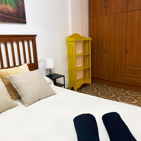 Valencia Well Located Shared Apartment Exterior foto